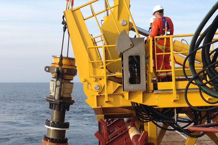 Hibernia/Hebron SAL Offshore Loading System